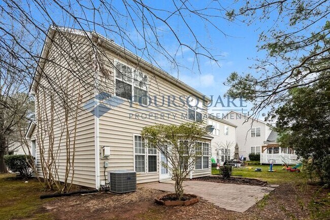 Building Photo - Spacious 3-Bed Single-Family Home with Fireplace, Back Patio & 2-Car Garage – Near RTP, I-40 & So...