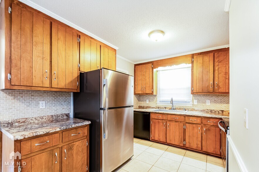 Building Photo - 1310 Worland Dr