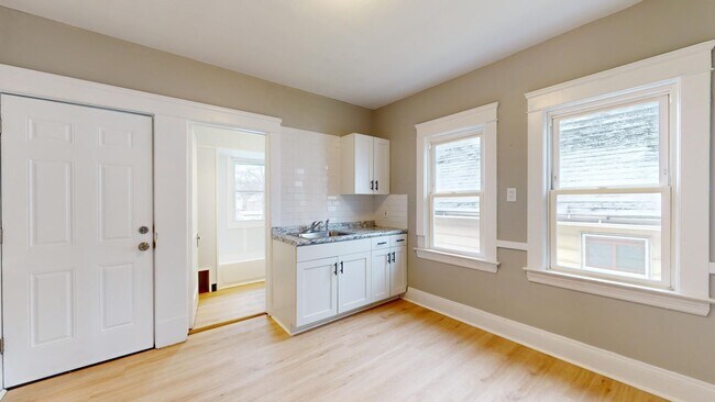 Building Photo - 3465 W 56th St