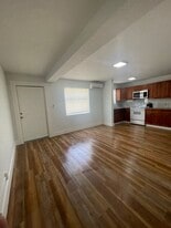Building Photo - 646 Latona Ave