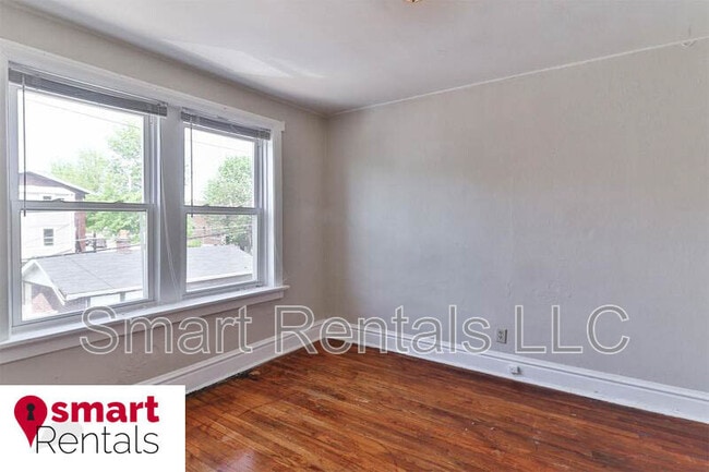 Building Photo - 3805 Keokuk St