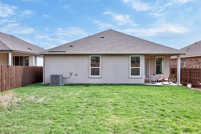 Building Photo - 2041 Centerline Ln