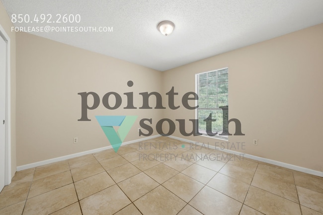 Building Photo - 6413 Schoel Ln