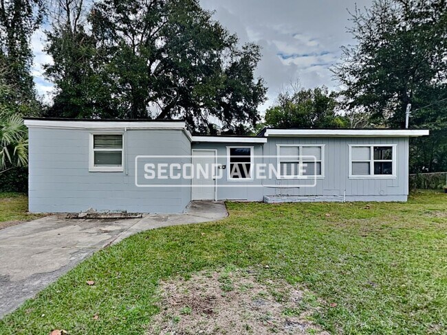 Primary Photo - 7333 Roslyn RD