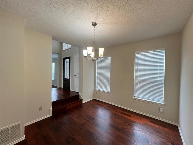 Building Photo - 723 Sumner Dr