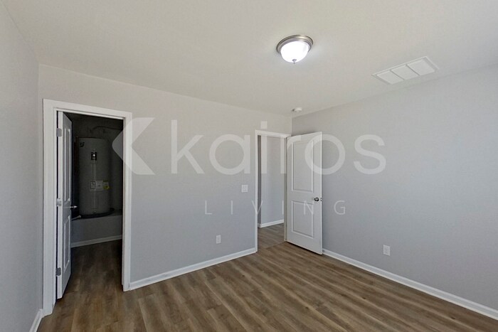 Building Photo - 179 W Impala Dr