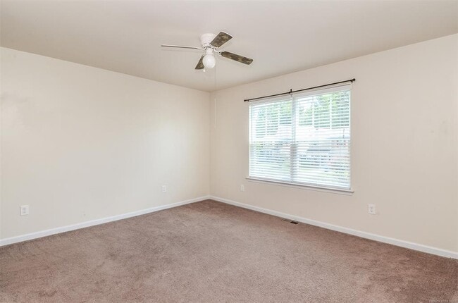Building Photo - 9001 Cocos Path