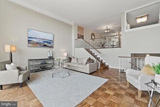 Building Photo - 1200 N Nash St