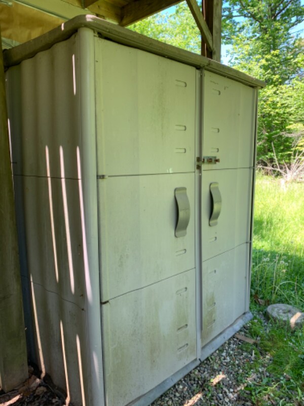 Building Photo - 186 Davos Rd