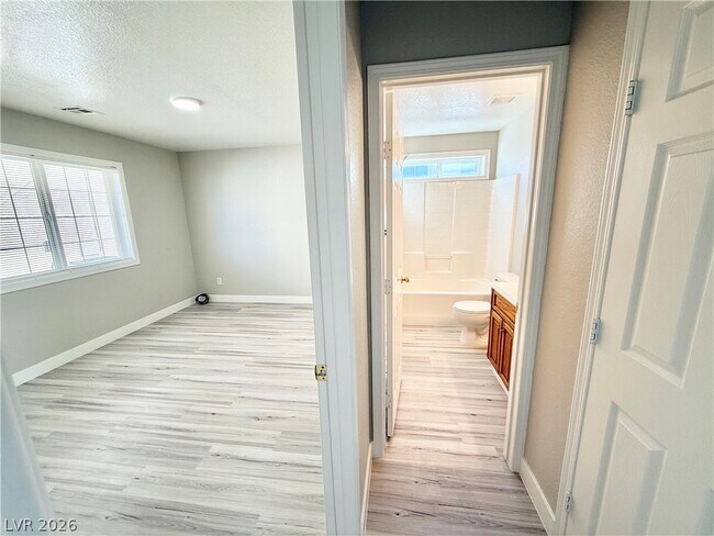 Building Photo - 1080 Jubilee Ct