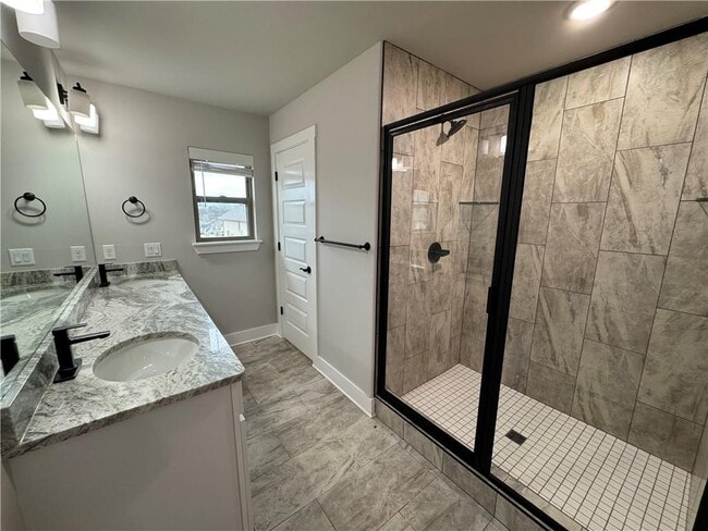 Building Photo - 4203 SW Pawhuska St