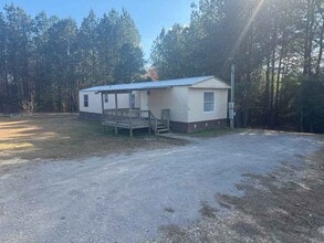 Building Photo - 2 BDR / 1.5BA