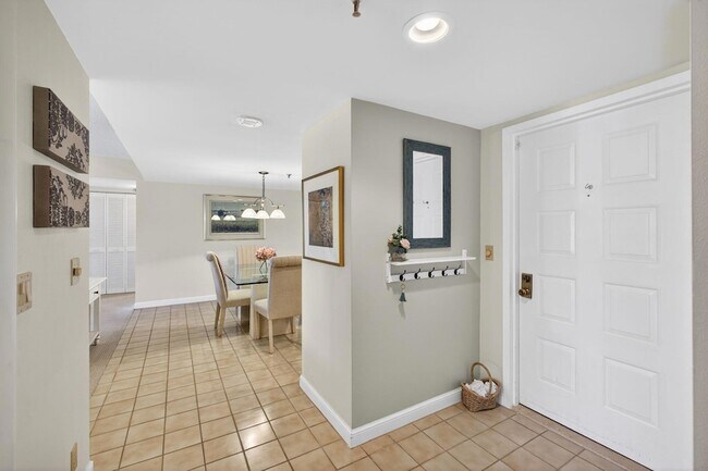 Building Photo - 1190 Jimmy Buffett Mem Hwy