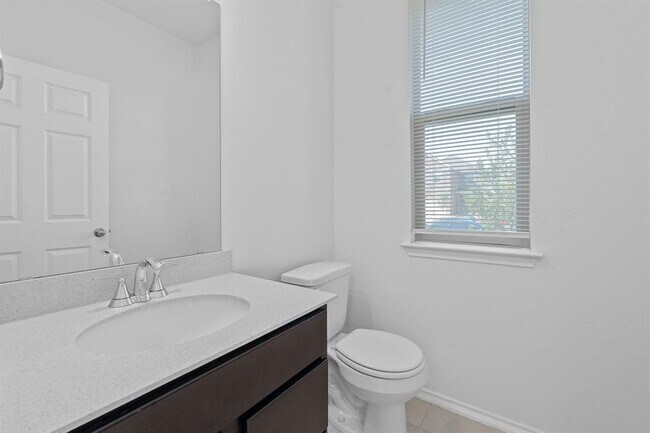 Building Photo - 4720 Pell Rd