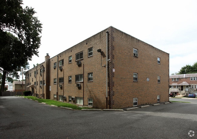 Building Photo - Pearson Court Apartments