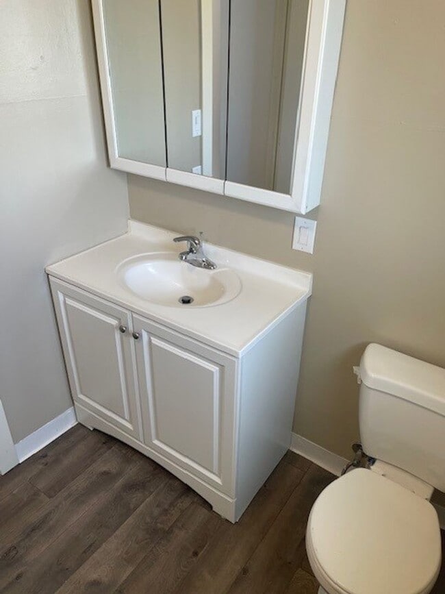 Building Photo - Charming 1-Bedroom Oasis with Modern Upgrades & Spacious Yard!