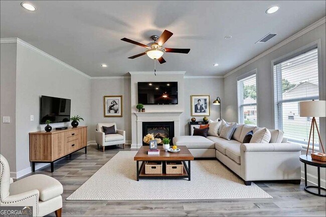 Building Photo - 7309 Yewtree Dr