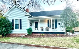 Building Photo - 320 E 5th Ave