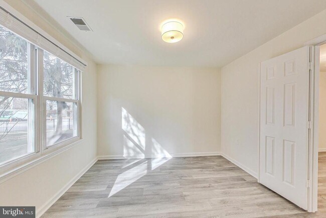 Building Photo - 15300 Diamond Cove Terrace