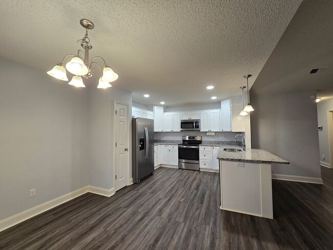 Building Photo - 982 Westfield Ct