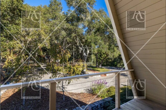 Building Photo - 4 bedroom 3 bath home in Scotts Valley