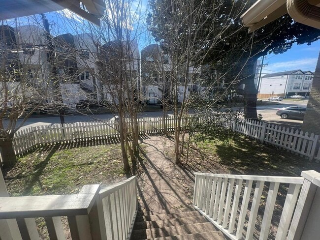 Building Photo - 4105 McKinney St