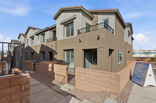 Building Photo - Brand New 3 Bedroom Townhome with Premium Upgrades & Resort-Style Amenities!