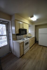 Building Photo - TAIT 112