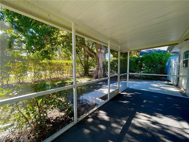 Building Photo - 905 13th St N