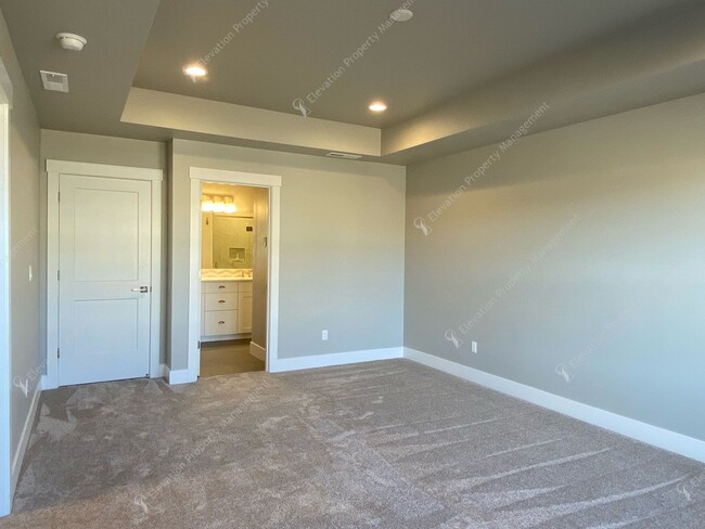 Building Photo - **BRAND NEW CONSTRUCTION** End unit 3BR - ...