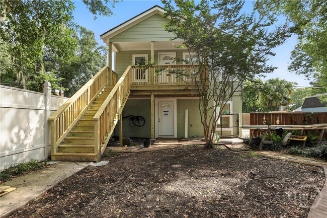 Primary Photo - 1110 E Duffy St