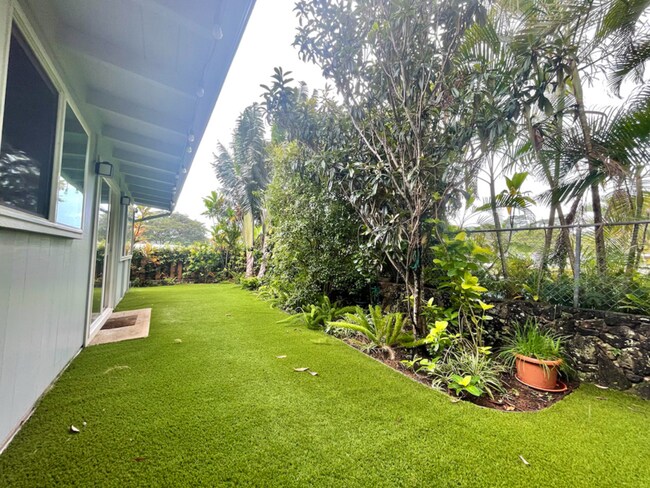 Building Photo - 1508 Keolu Dr