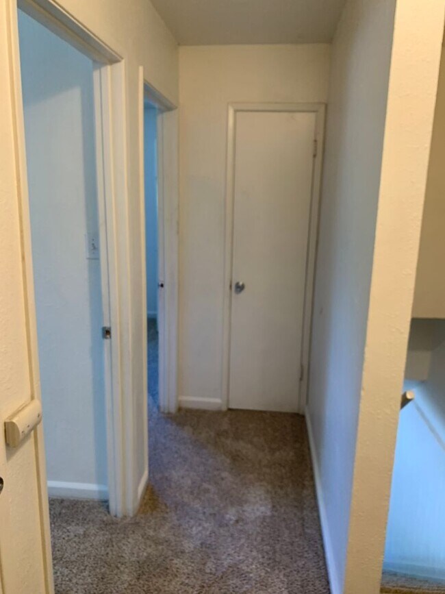 Building Photo - Great Condo in Antioch!