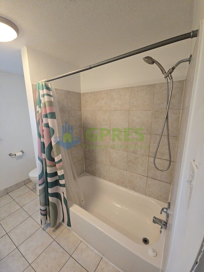 Building Photo - 119 E Sherman St