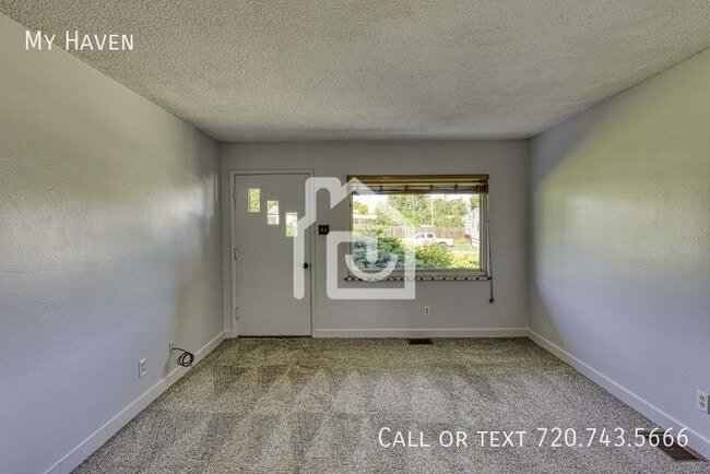 Building Photo - 2776 S Dahlia St
