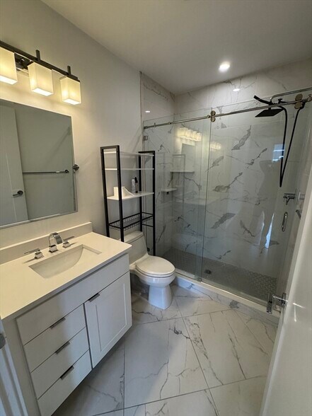 Building Photo - 49 Rogers St