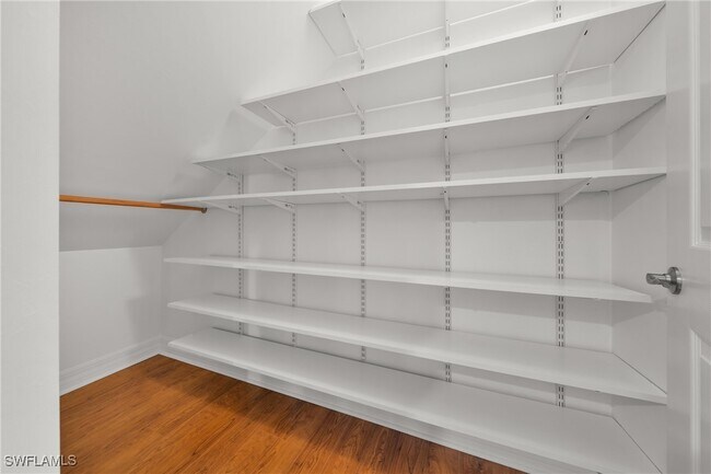 Building Photo - 8310 Big Acorn Cir