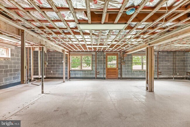 Building Photo - 2535 Solomons Island Rd