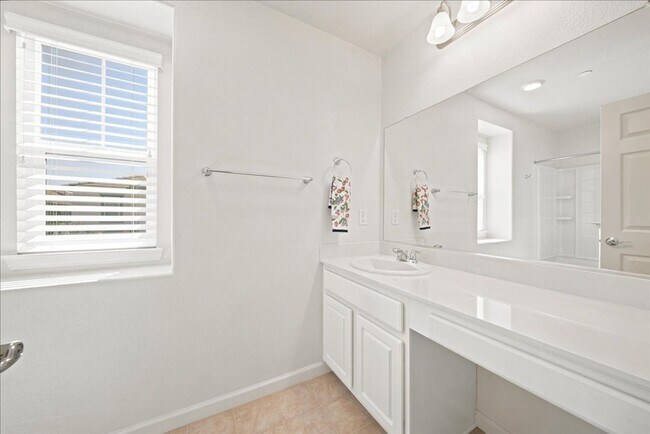 Building Photo - 15 Bannock Glen Pl