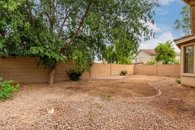 Building Photo - Spacious 3-Bedroom Home with Den in Gilbert!