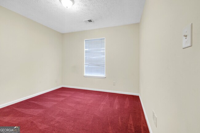 Building Photo - 5475 Hampton Ct