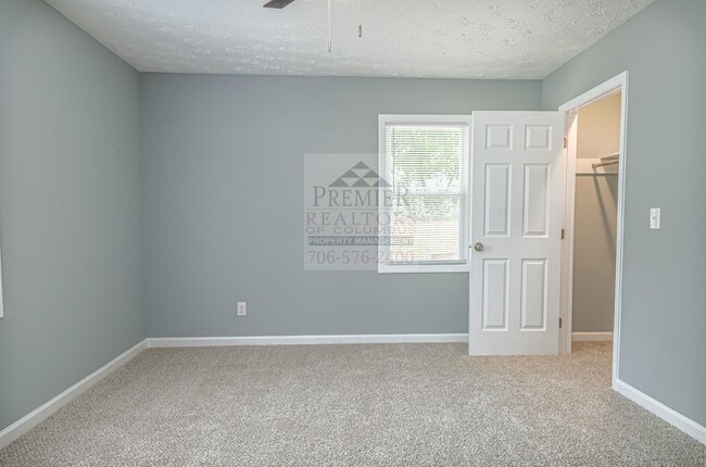 Building Photo - 5724 Sanford Ave