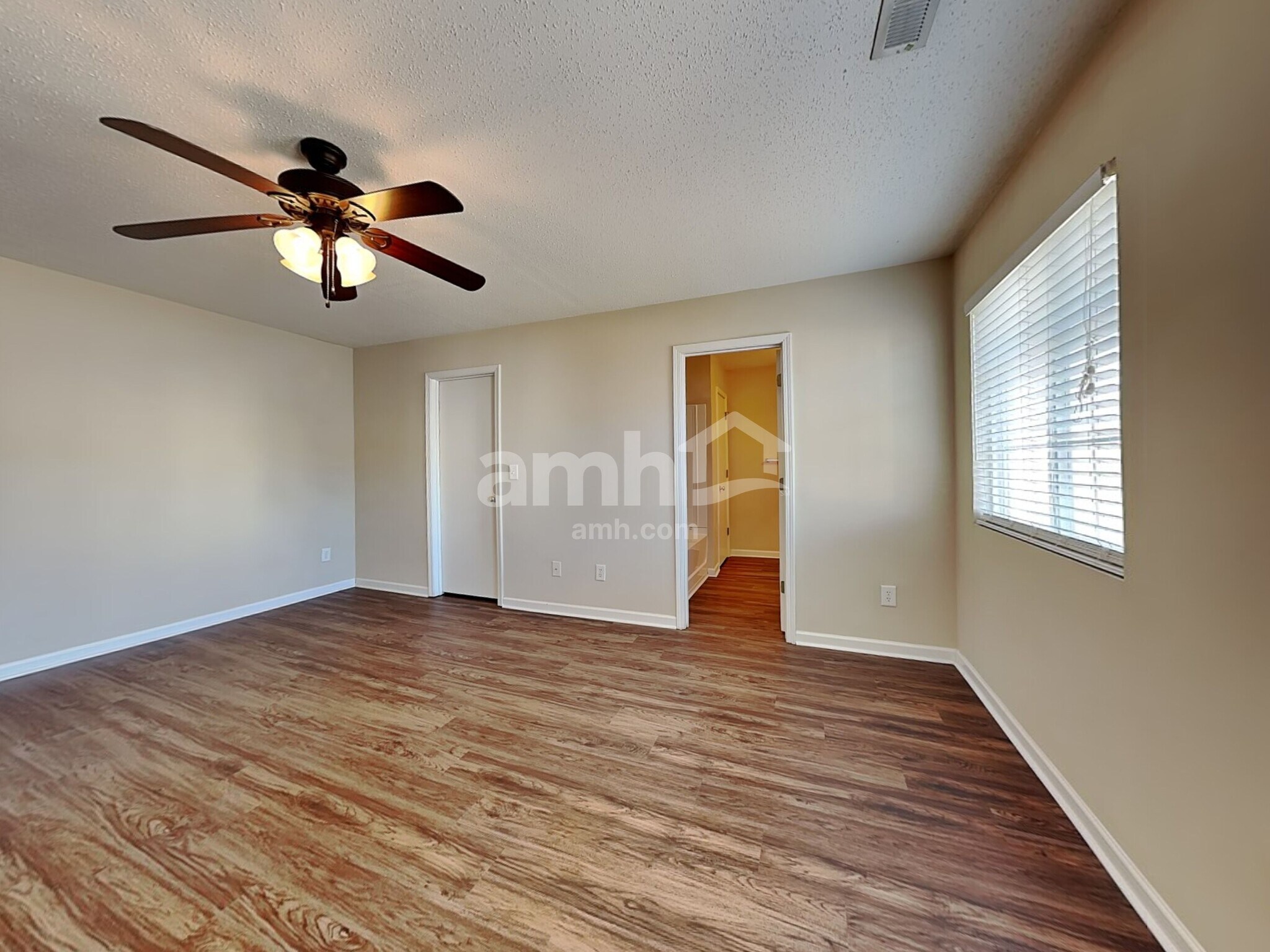 Building Photo - 5009 Emberly Dr