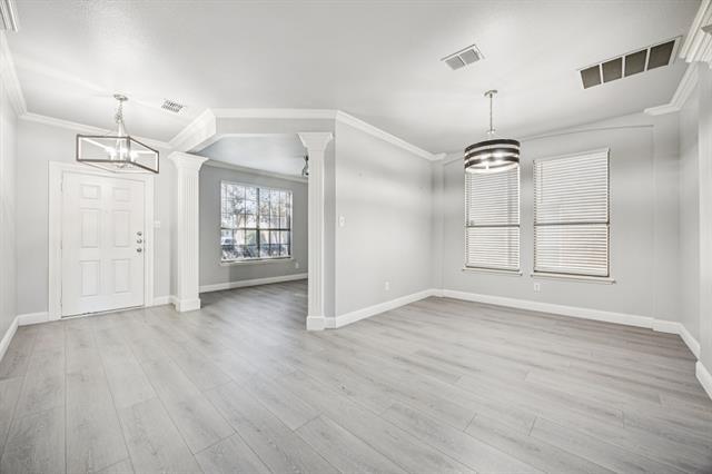 Building Photo - 813 Lake Forest Trl