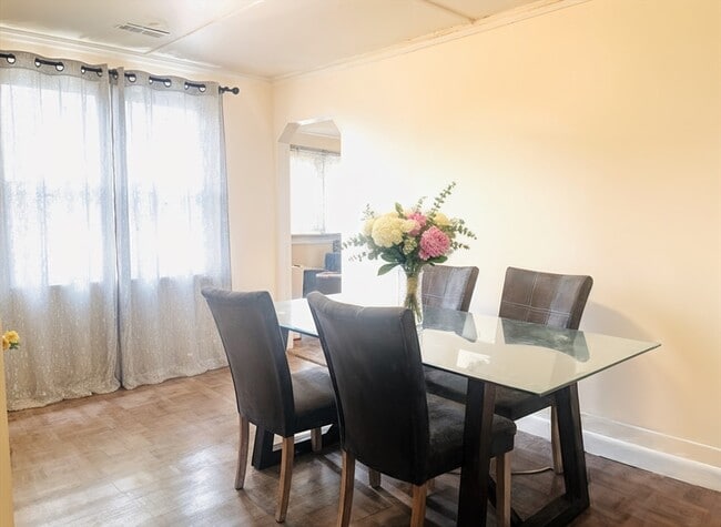 Building Photo - 23 Winslow Ave