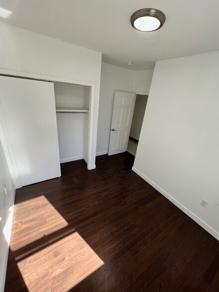 Building Photo - 758 46th St