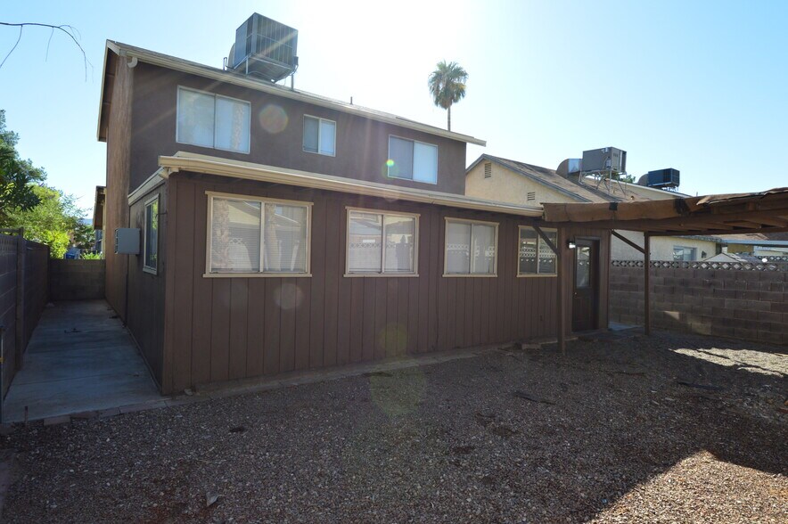 Building Photo - 1553 Teardrop St