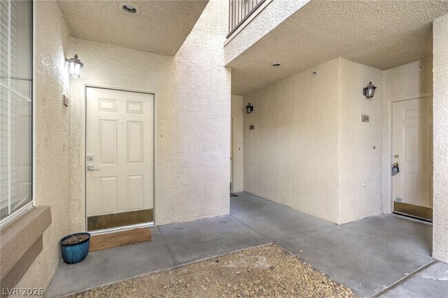 Building Photo - 7163 S Durango Dr