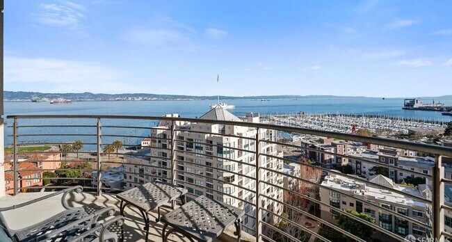 Building Photo - 229 Brannan St