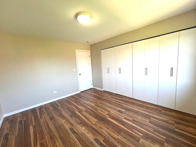 Building Photo - 2218 S Goebbert Rd